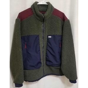 NWOT! FIGS Selwyn Green Sherpa Men's Large Scrub Coat With Multiple Pockets.